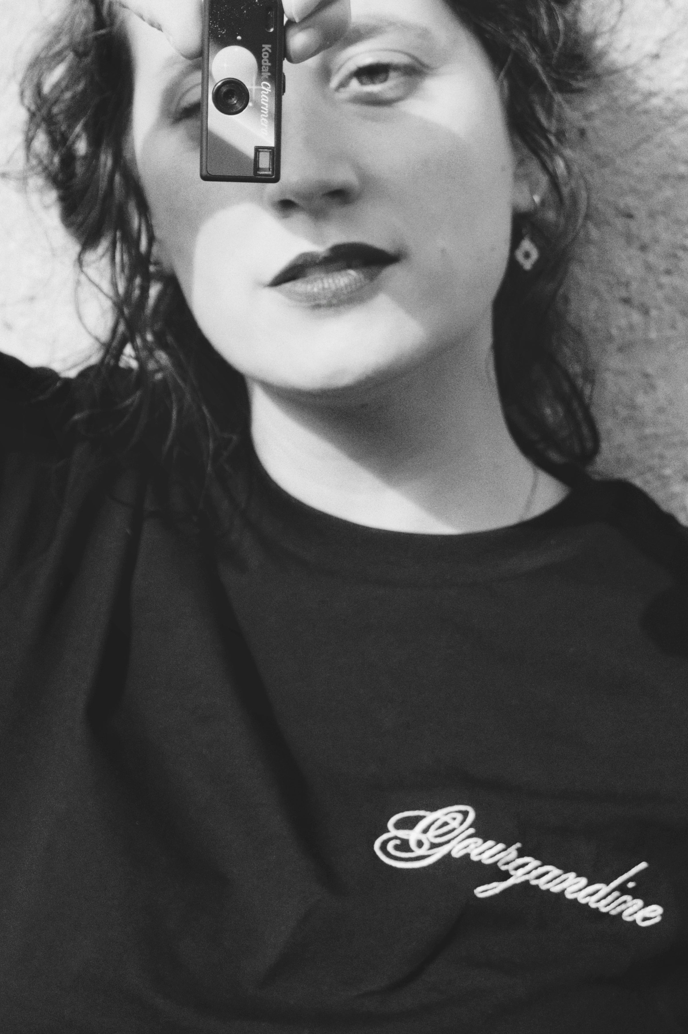 “Gourgandine” – T-shirt brodé unisexe Vieilles Verveines