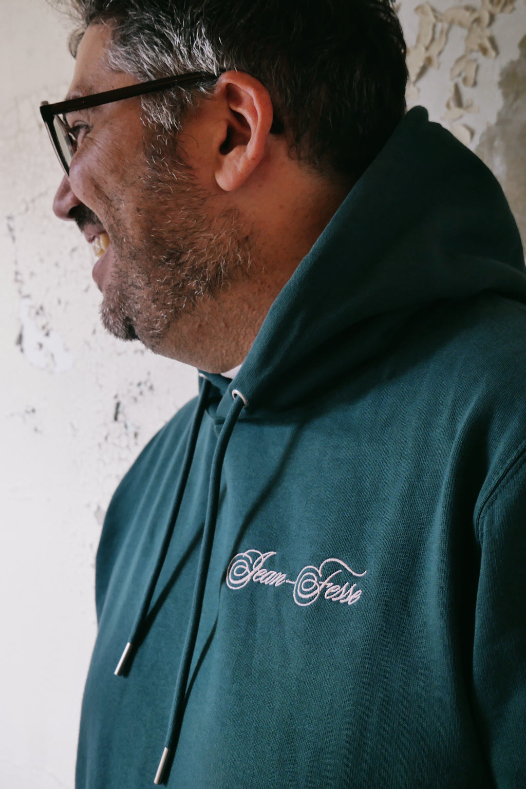 "Jean-fesse" - Sweatshirt brodé et sérigraphié unisexe Vieilles Verveines